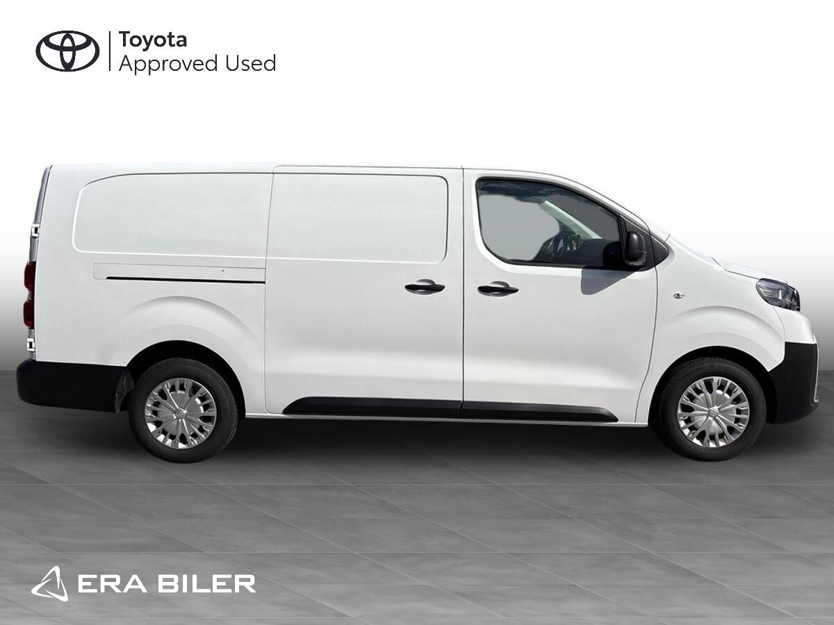 Billede af Toyota Proace Long 2,0 D Comfort Master To skydedør 144HK Van 8g Aut.