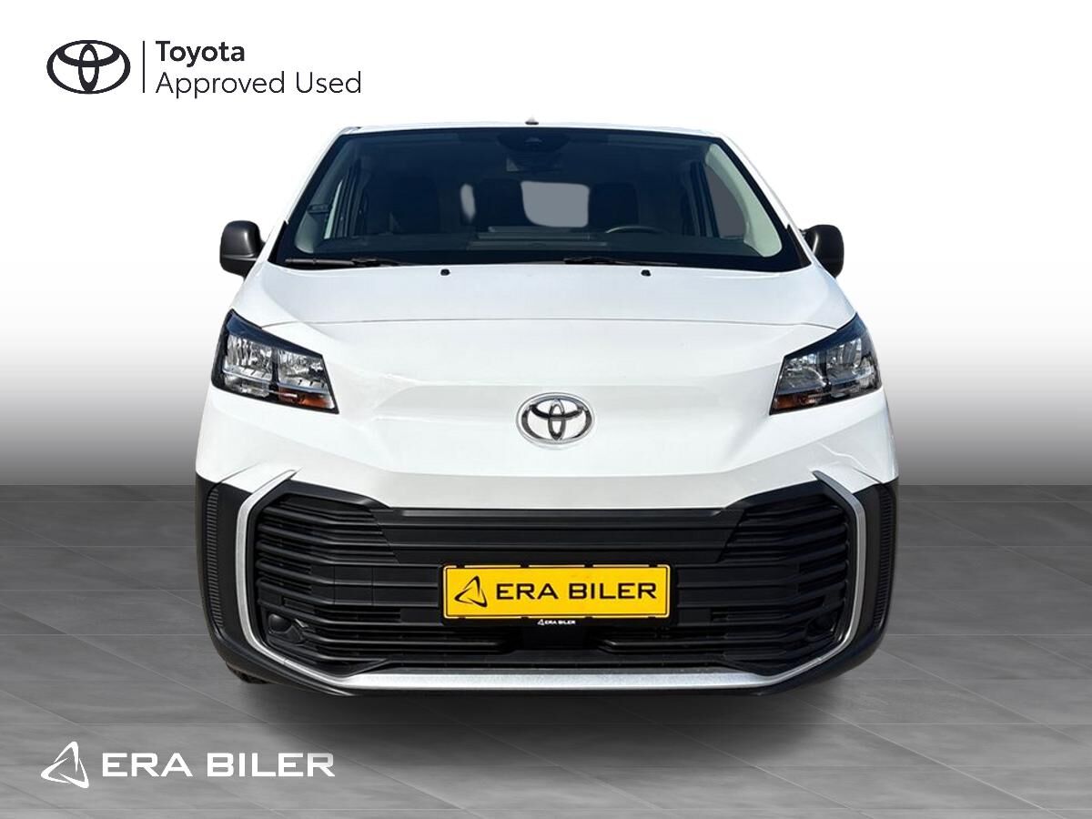 Billede af Toyota Proace Long 2,0 D Comfort Master To skydedør 144HK Van 8g Aut.