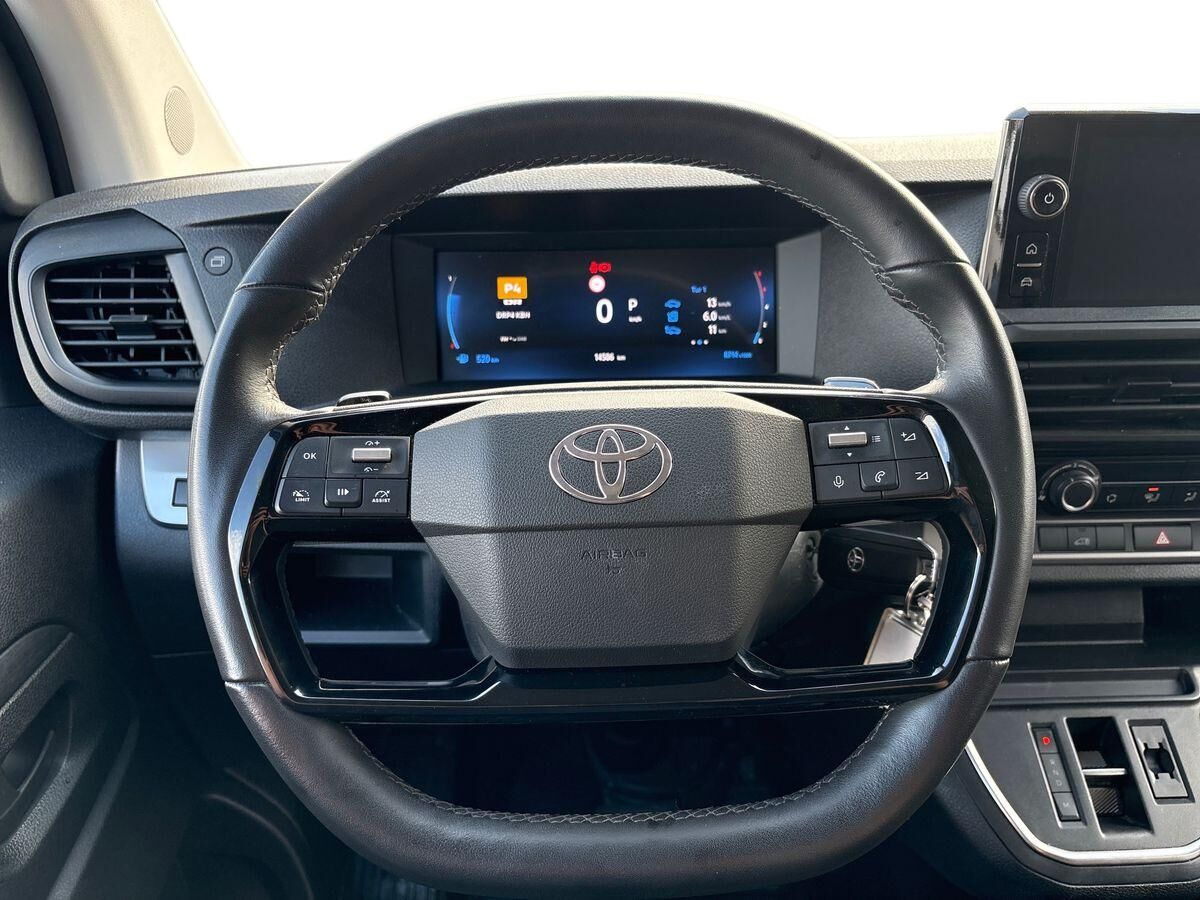 Billede af Toyota Proace Long 2,0 D Comfort Master To skydedør 144HK Van 8g Aut.