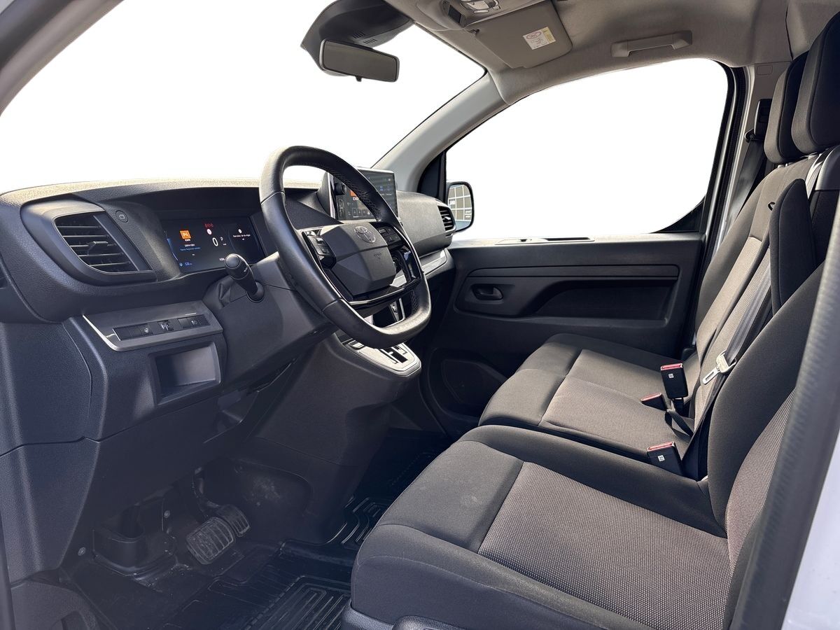 Billede af Toyota Proace Long 2,0 D Comfort Master To skydedør 144HK Van 8g Aut.