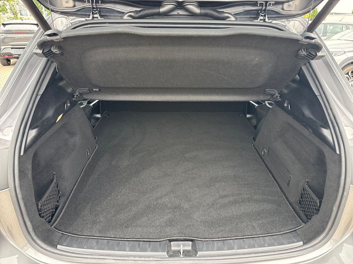 Billede af Mercedes-Benz GLA250 2,0 Premium 8G-DCT 224HK 5d 8g Aut.