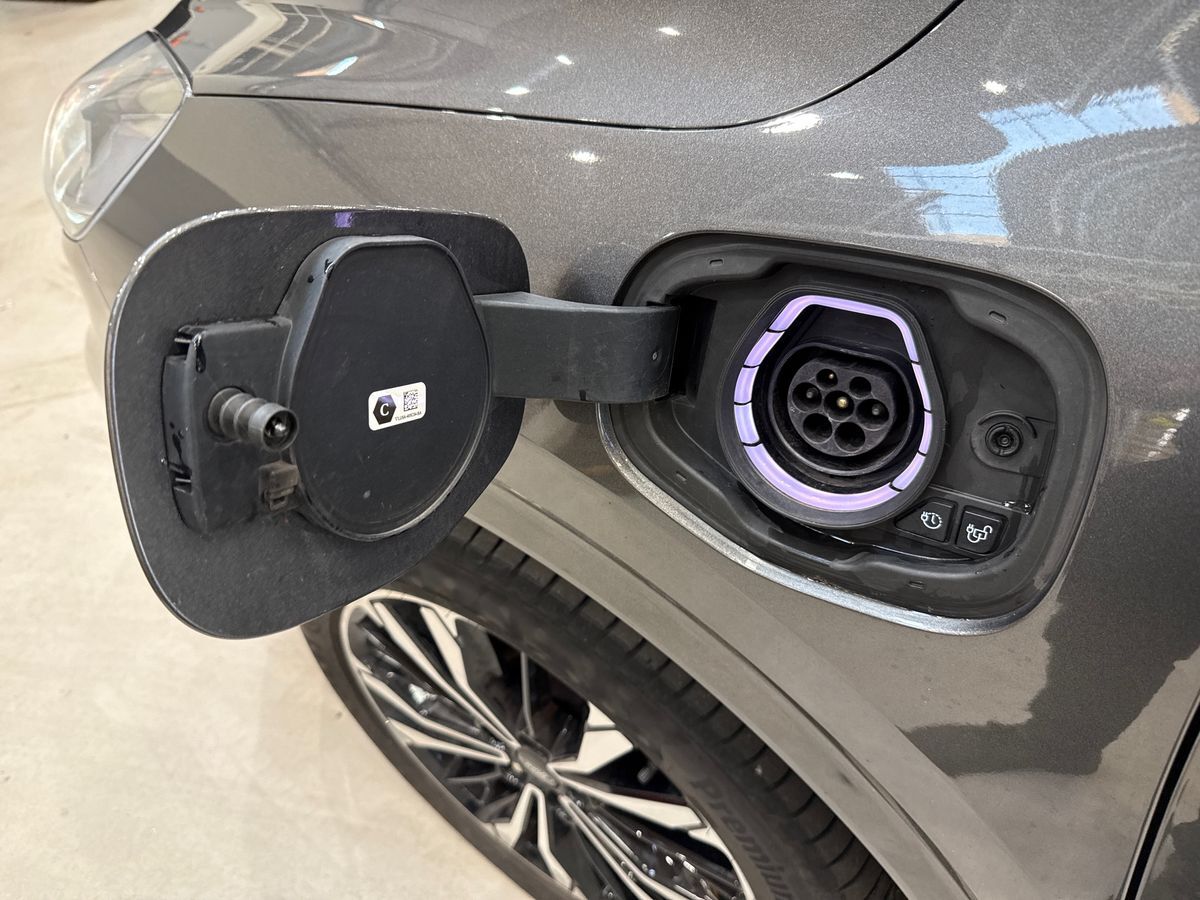 Billede af Ford Kuga 2,5 Plugin-hybrid ST-Line CVT 225HK 5d Trinl. Gear