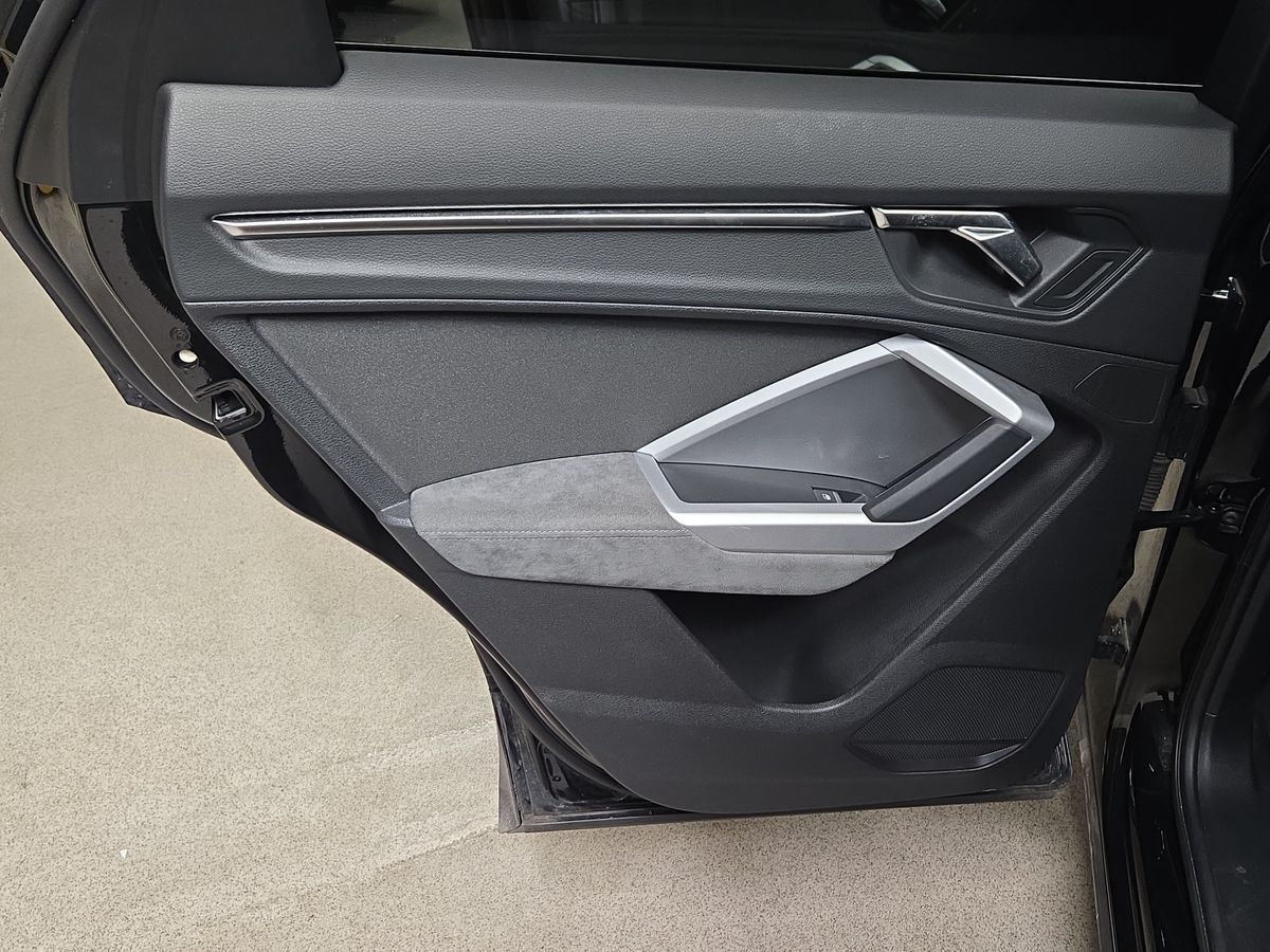 Billede af Audi Q3 Sportback 1,4 45 TFSI e  Plugin-hybrid Attitude Plus S Tronic 245HK 5d 6g Aut.