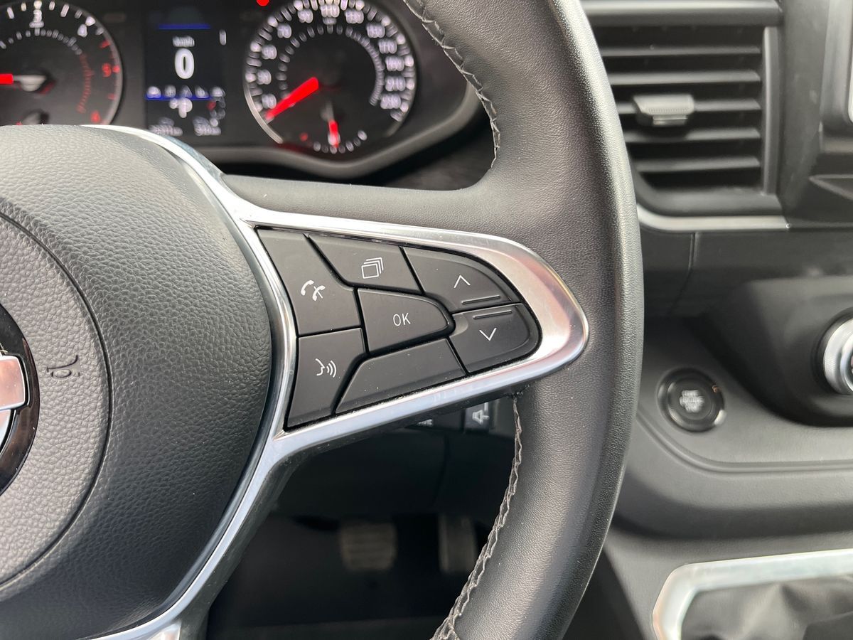 Billede af Nissan Primastar L2H1 2,0 DCi Tekna 150HK Van 6g Aut.