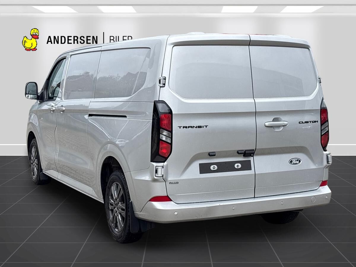 Billede af Ford Transit Custom 320 L2H1 2,5 Plugin-hybrid Limited CVT 233HK Van Trinl. Gear