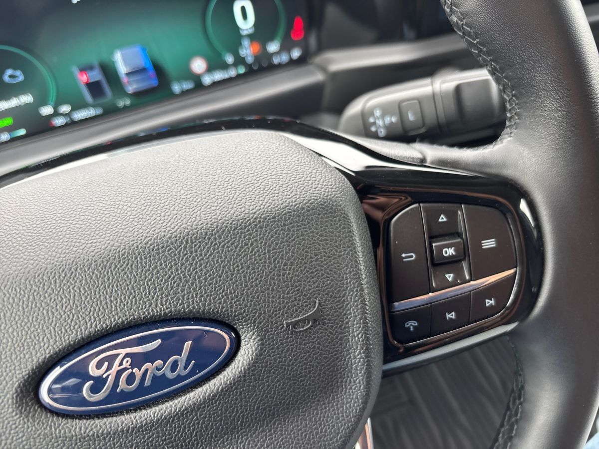 Billede af Ford Transit Custom 320 L2H1 2,5 Plugin-hybrid Limited CVT 233HK Van Trinl. Gear