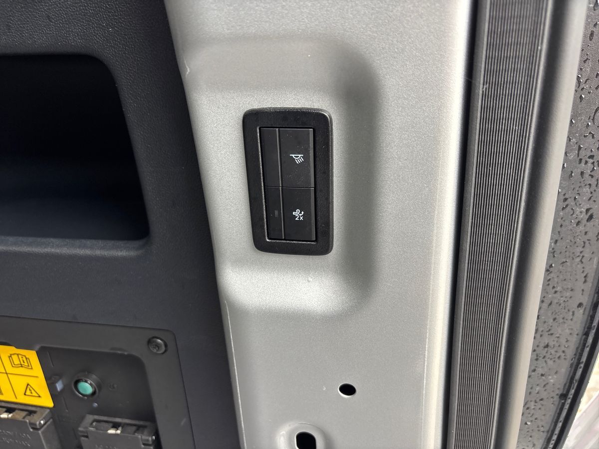 Billede af Ford Transit Custom 320 L2H1 2,5 Plugin-hybrid Limited CVT 233HK Van Trinl. Gear