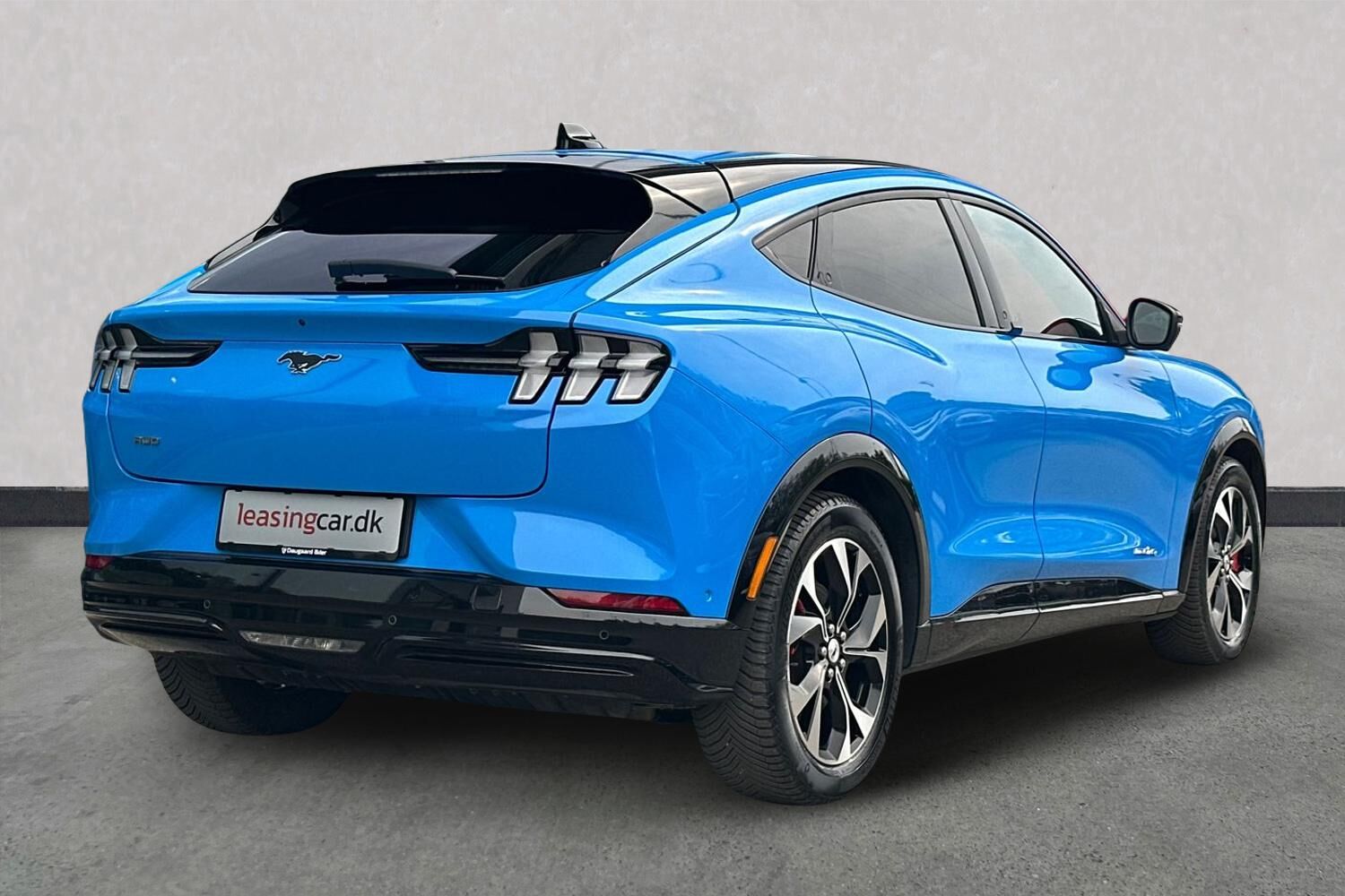 Billede af Ford Mustang Mach-E EL SR Premium AWD 269HK 5d Aut.