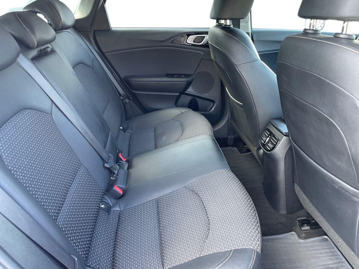 Billede af Kia Ceed SW 1,6 GDI PHEV  Plugin-hybrid Comfort m/Upgrade DCT 141HK Stc 6g Aut.