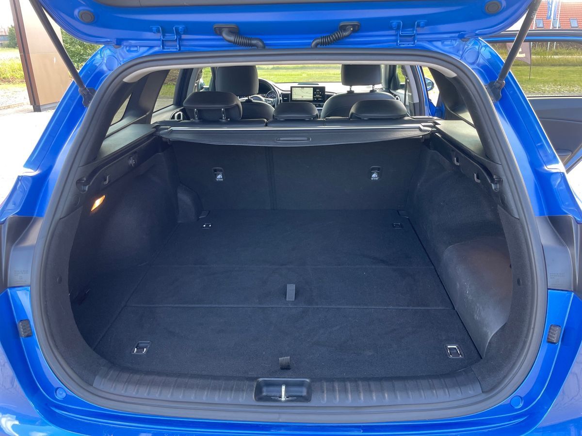 Billede af Kia Ceed SW 1,6 GDI PHEV  Plugin-hybrid Comfort m/Upgrade DCT 141HK Stc 6g Aut.