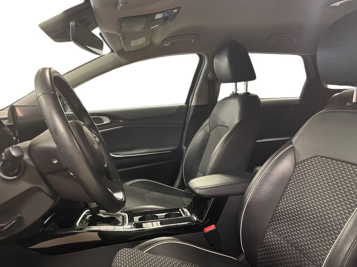Billede af Kia Ceed SW 1,6 GDI PHEV  Plugin-hybrid Upgrade DCT 141HK Stc 6g Aut.