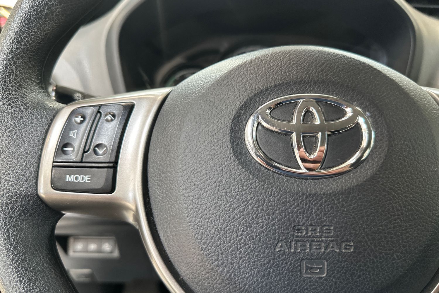 Billede af Toyota Yaris 1,5 Hybrid H1 E-CVT 100HK 5d Trinl. Gear