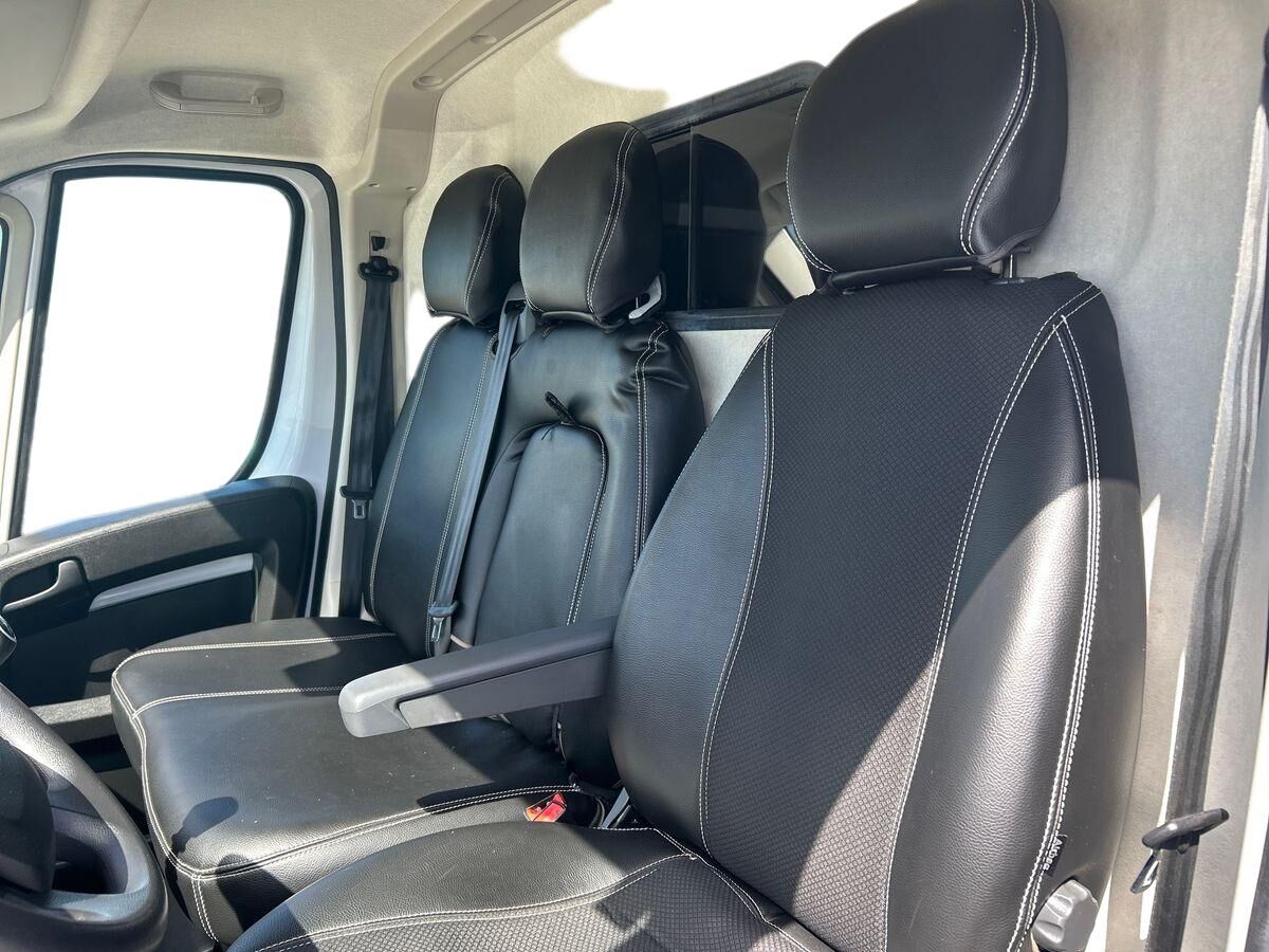 Billede af Citroën Jumper 33 L2H2 2,2 Blue HDi Flexline 140HK Van