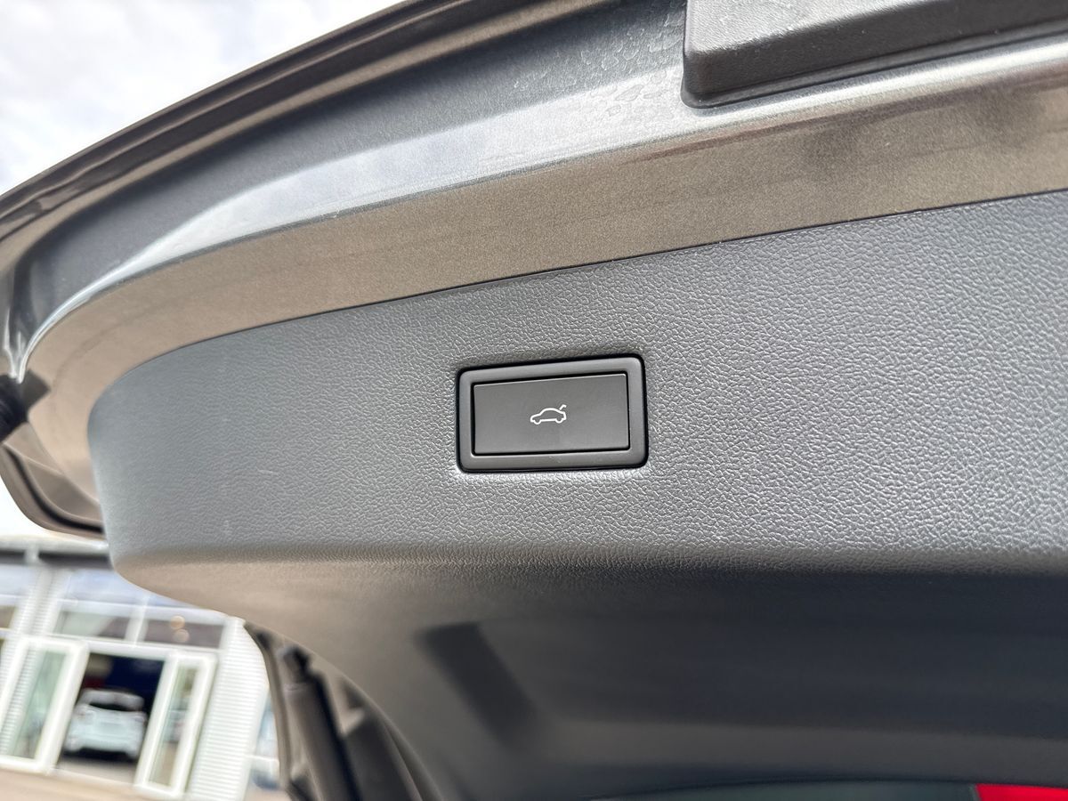 Billede af Ford Explorer EL UR Select RWD 286HK 5d Aut.