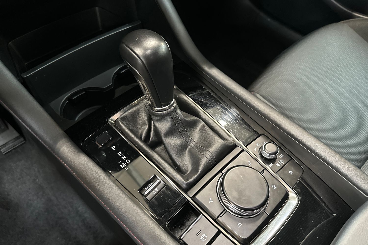 Billede af Mazda 3 2,0 Skyactiv-G  Mild hybrid Homura 150HK 5d 6g Aut.