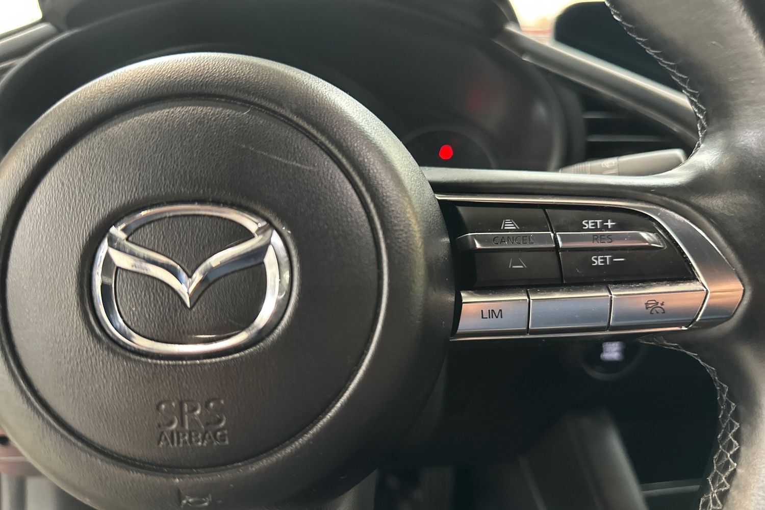 Billede af Mazda 3 2,0 Skyactiv-G  Mild hybrid Homura 150HK 5d 6g Aut.