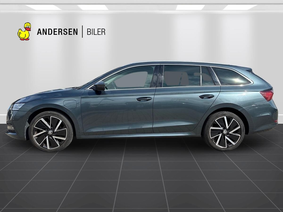 Billede af Skoda Octavia Combi 1,4 TSI  Plugin-hybrid iV Plus iV DSG 204HK Stc 6g Aut.