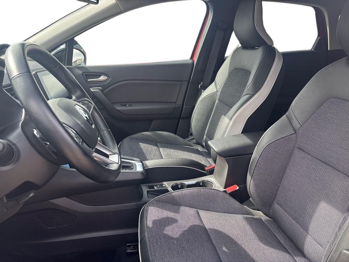 Billede af Renault Captur 1,3 TCE  Mild hybrid Intens EDC 140HK 5d 7g Aut.
