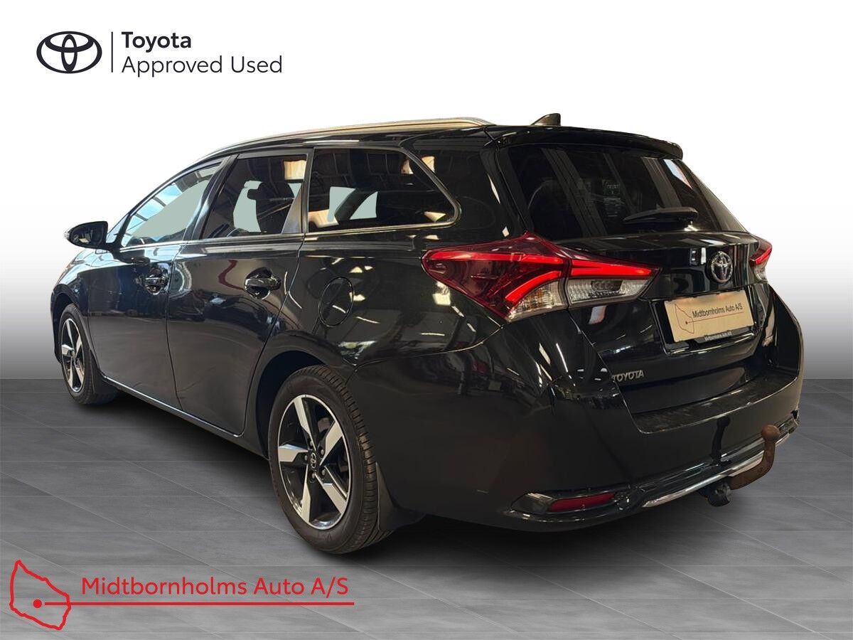 Billede af Toyota Auris Touring Sports 1,2 T T2 Comfort 116HK Stc 6g