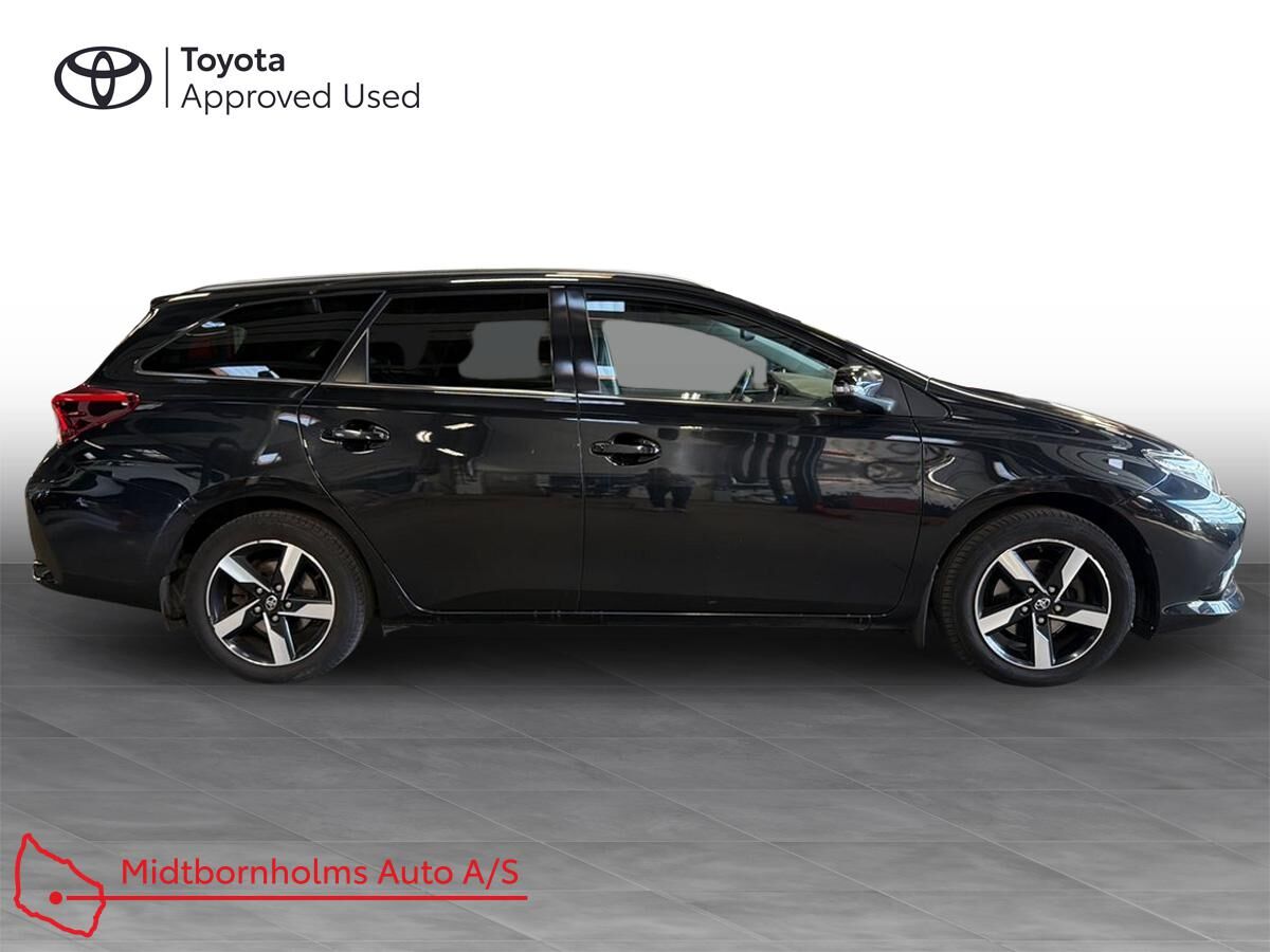 Billede af Toyota Auris Touring Sports 1,2 T T2 Comfort 116HK Stc 6g
