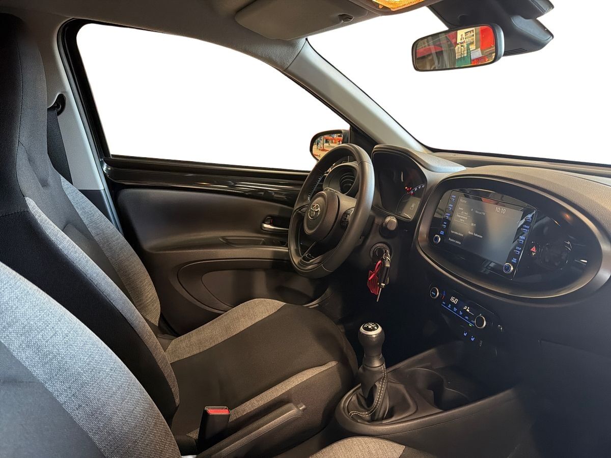 Billede af Toyota Aygo X 1,0 VVT-I Active 72HK 5d