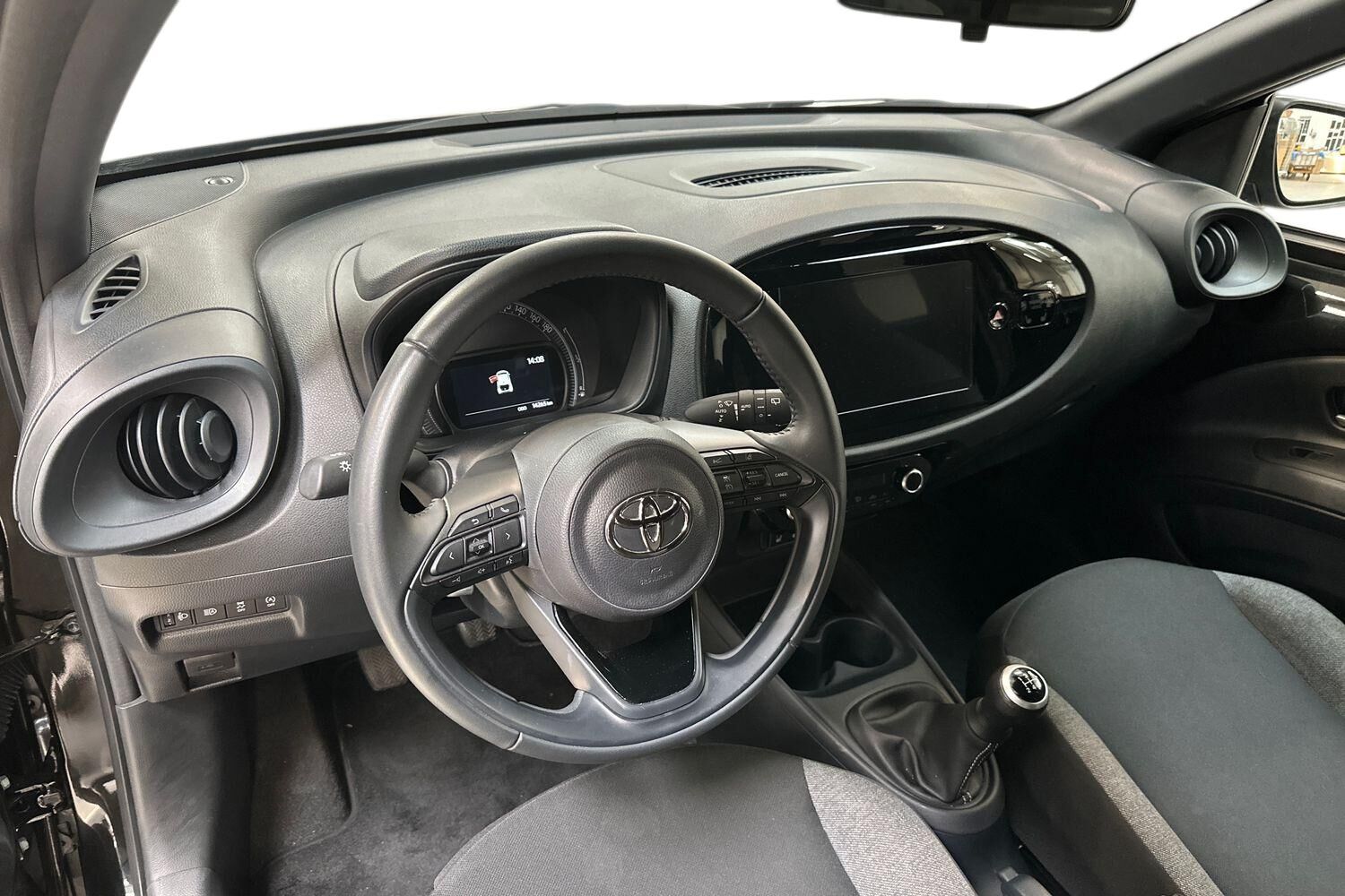Billede af Toyota Aygo X 1,0 VVT-I Active 72HK 5d