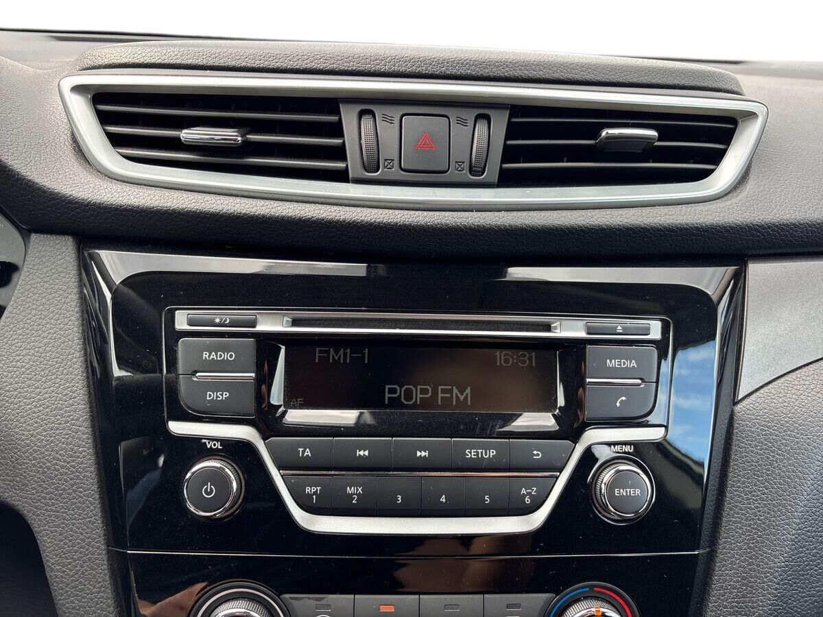 Billede af Nissan Qashqai 1,3 Dig-T Visia 140HK 5d 6g
