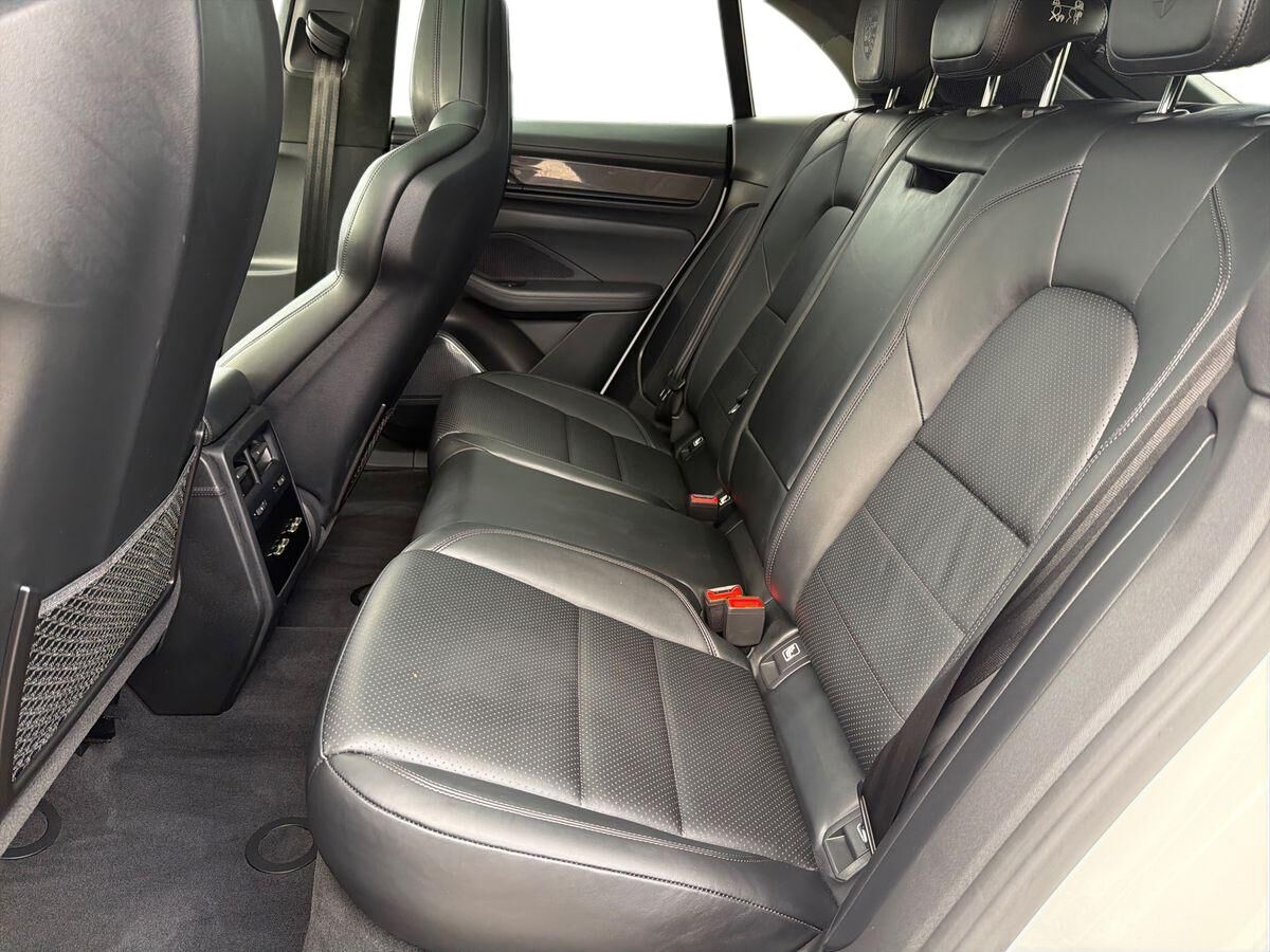 Billede af Porsche Macan Turbo EL 4WD 639HK 5d Aut.