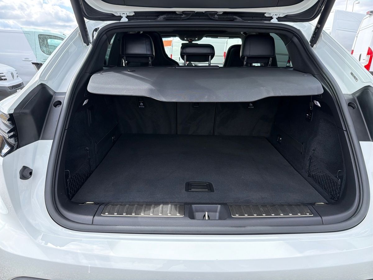 Billede af Porsche Macan Turbo EL 4WD 639HK 5d Aut.