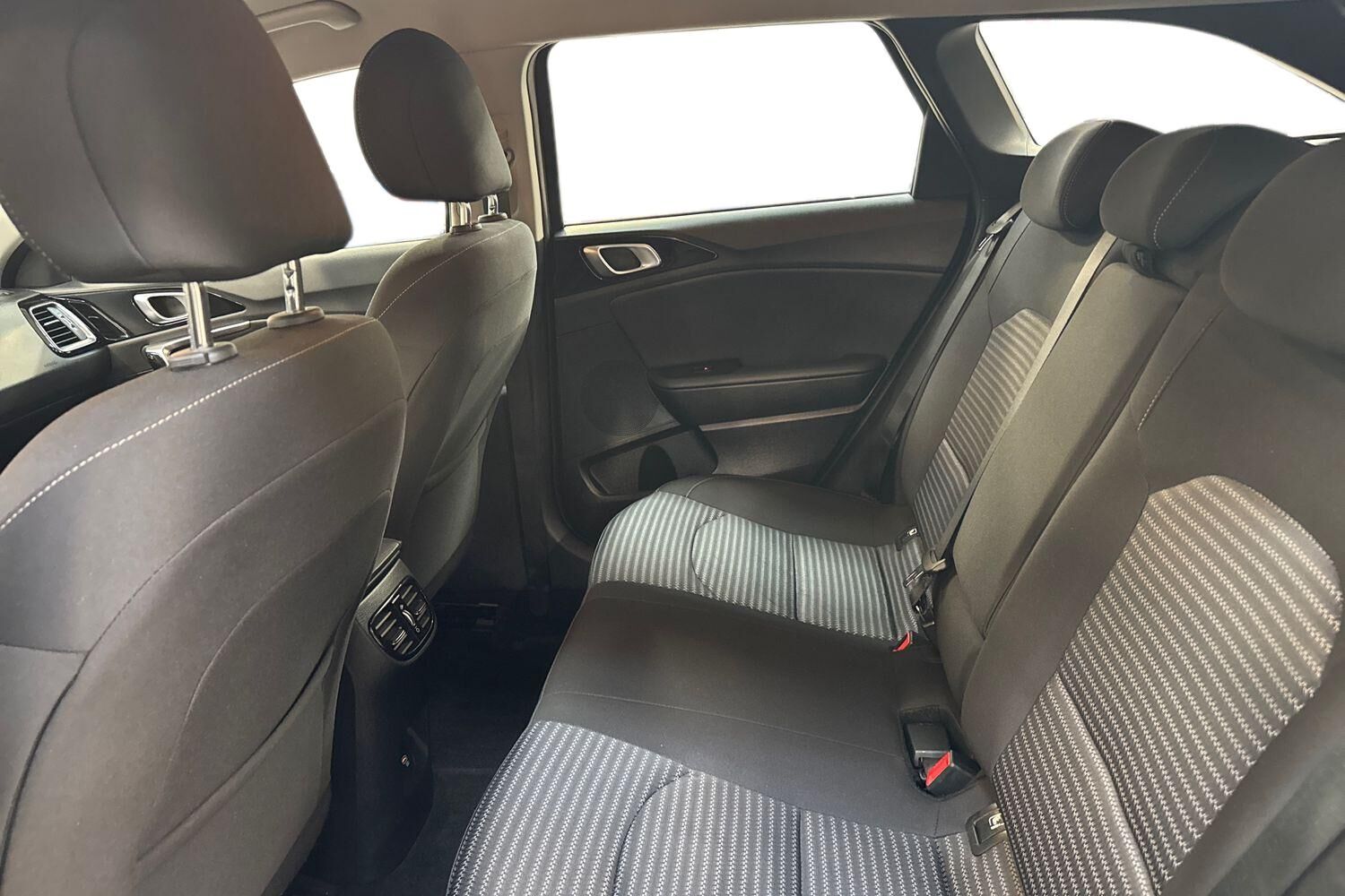 Billede af Kia Ceed SW 1,6 GDI PHEV  Plugin-hybrid Prestige DCT 141HK Stc 6g Aut.