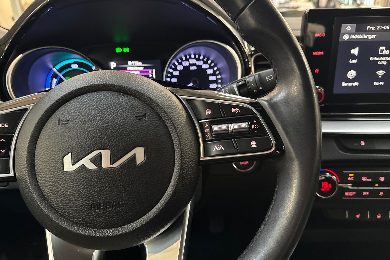 Billede af Kia Ceed SW 1,6 GDI PHEV  Plugin-hybrid Prestige DCT 141HK Stc 6g Aut.