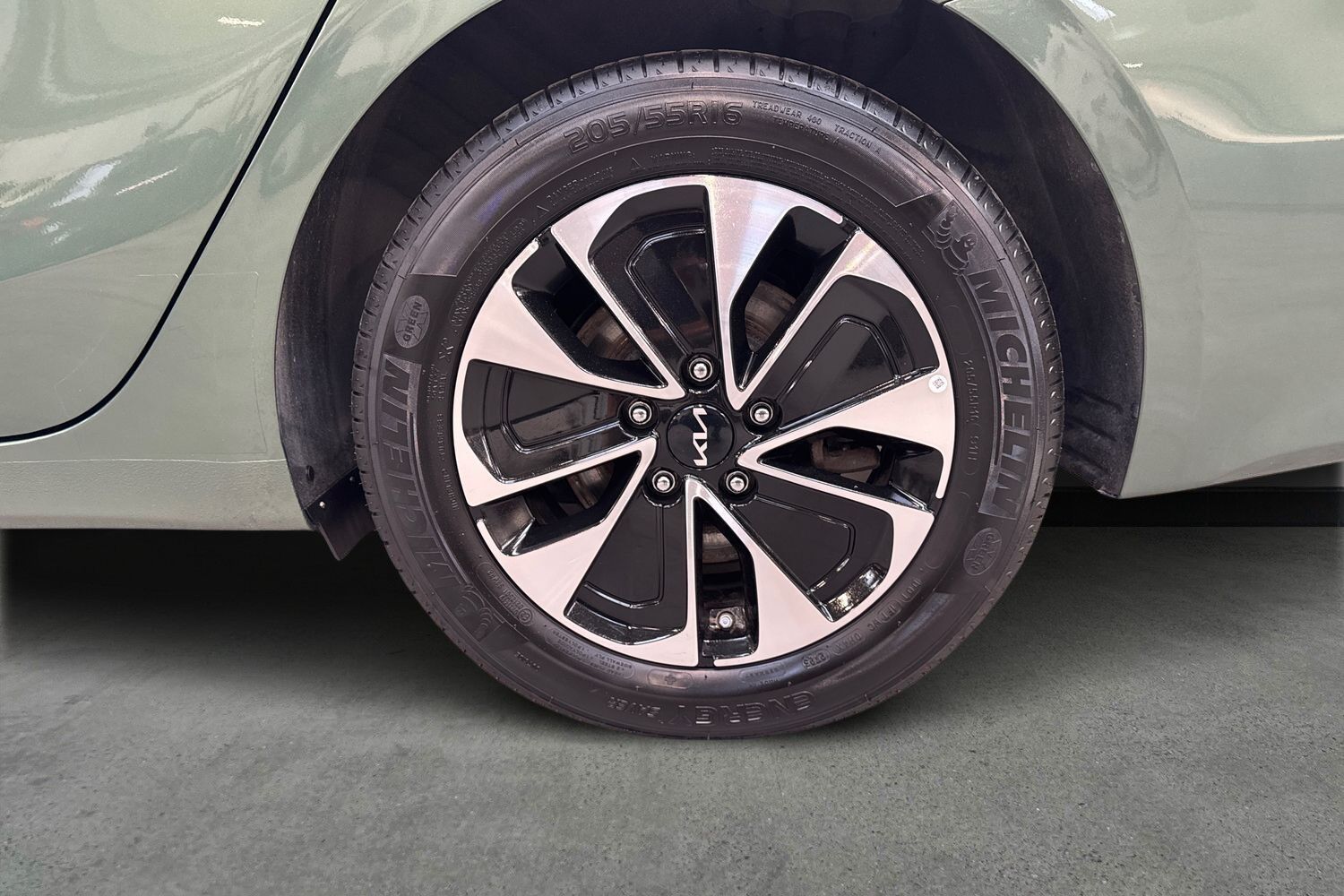 Billede af Kia Ceed SW 1,6 GDI PHEV  Plugin-hybrid Prestige DCT 141HK Stc 6g Aut.