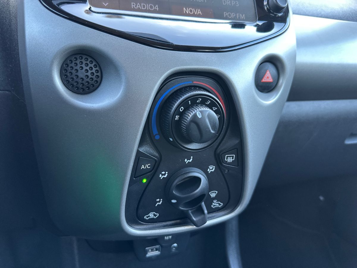 Billede af Toyota Aygo 1,0 VVT-I X-Play + Touch 68HK 5d