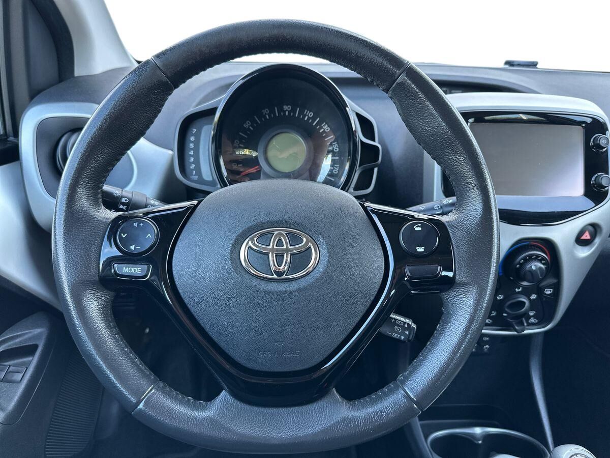 Billede af Toyota Aygo 1,0 VVT-I X-Play + Touch 68HK 5d