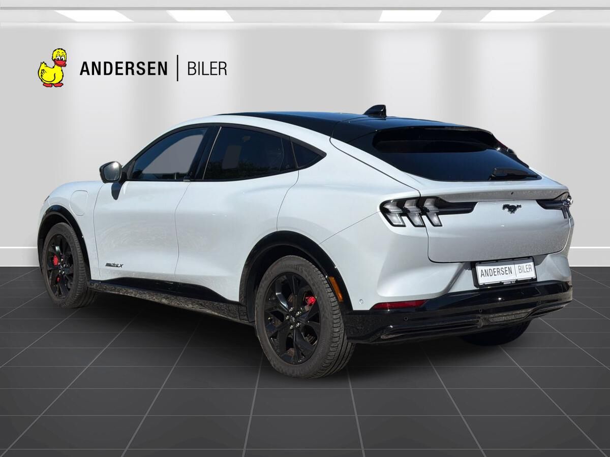 Billede af Ford Mustang Mach-E EL UR Premium 294HK 5d Aut.