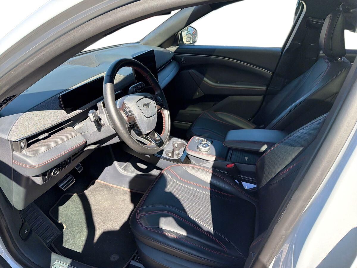 Billede af Ford Mustang Mach-E EL UR Premium 294HK 5d Aut.