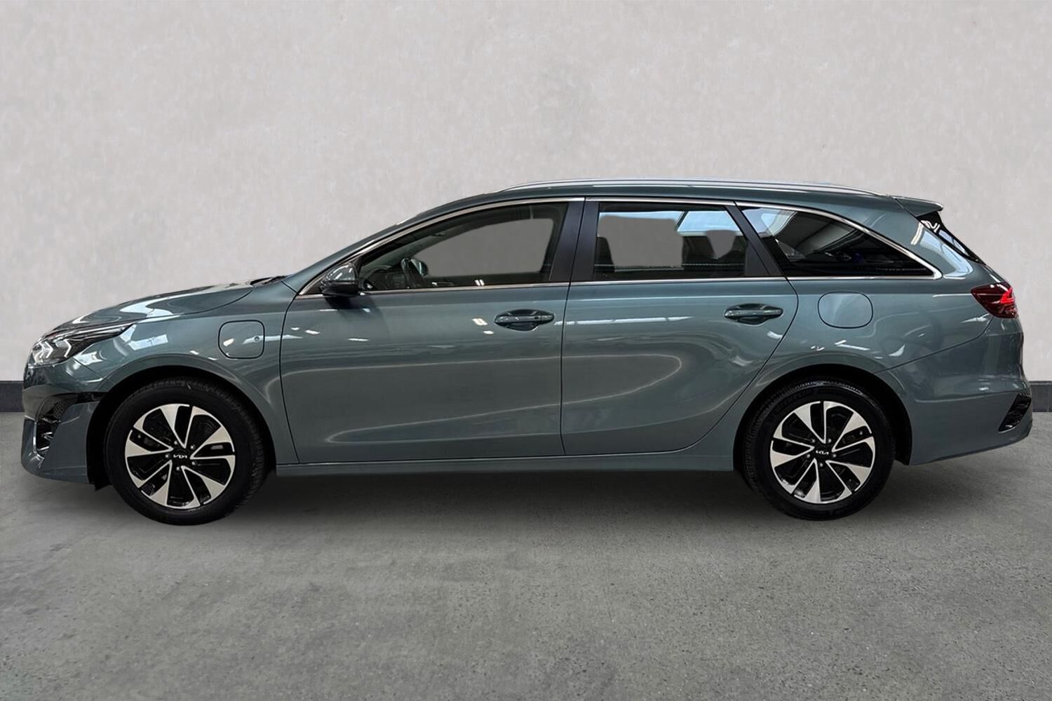 Billede af Kia Ceed SW 1,6 GDI PHEV  Plugin-hybrid Prestige DCT 141HK Stc 6g Aut.