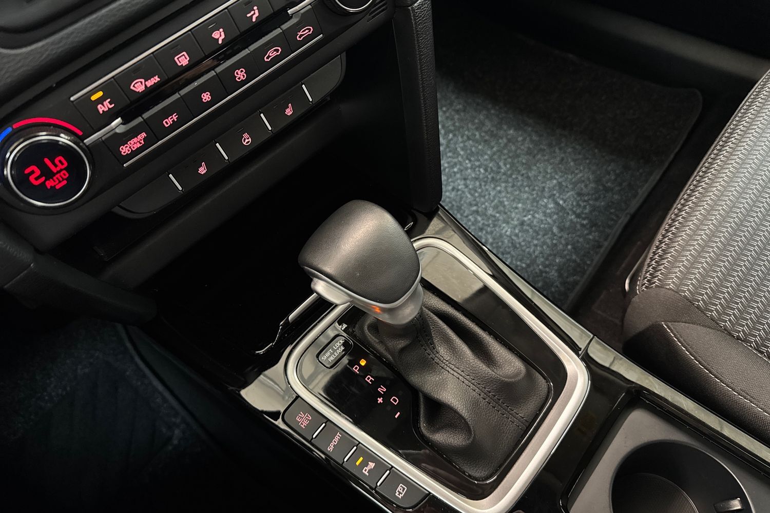 Billede af Kia Ceed SW 1,6 GDI PHEV  Plugin-hybrid Prestige DCT 141HK Stc 6g Aut.