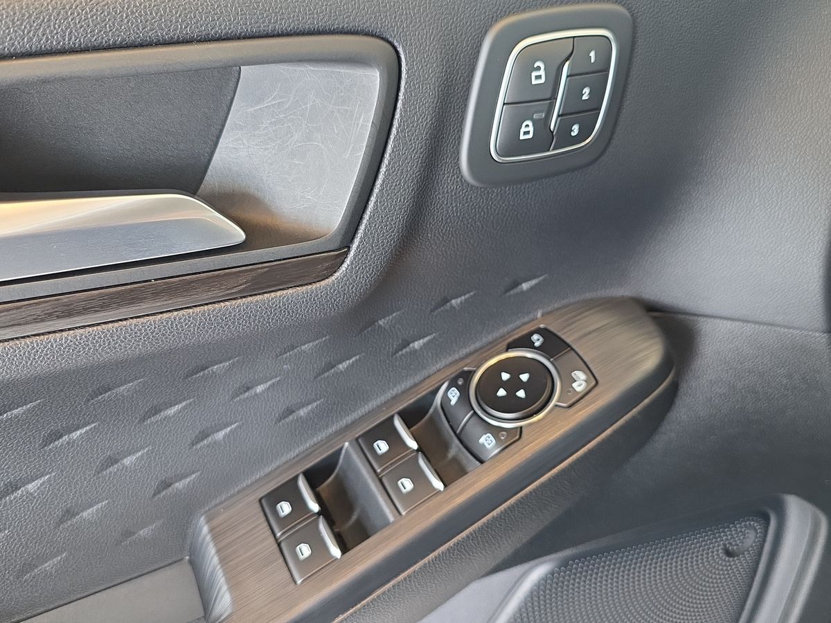 Billede af Ford Kuga 2,5 Plugin-hybrid Vignale CVT 225HK 5d Trinl. Gear
