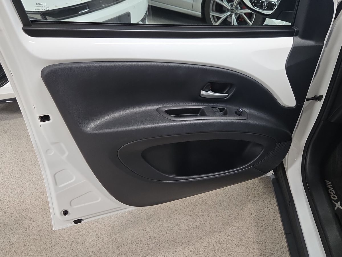 Billede af Toyota Aygo X 1,0 VVT-I Active 72HK 5d Aut.