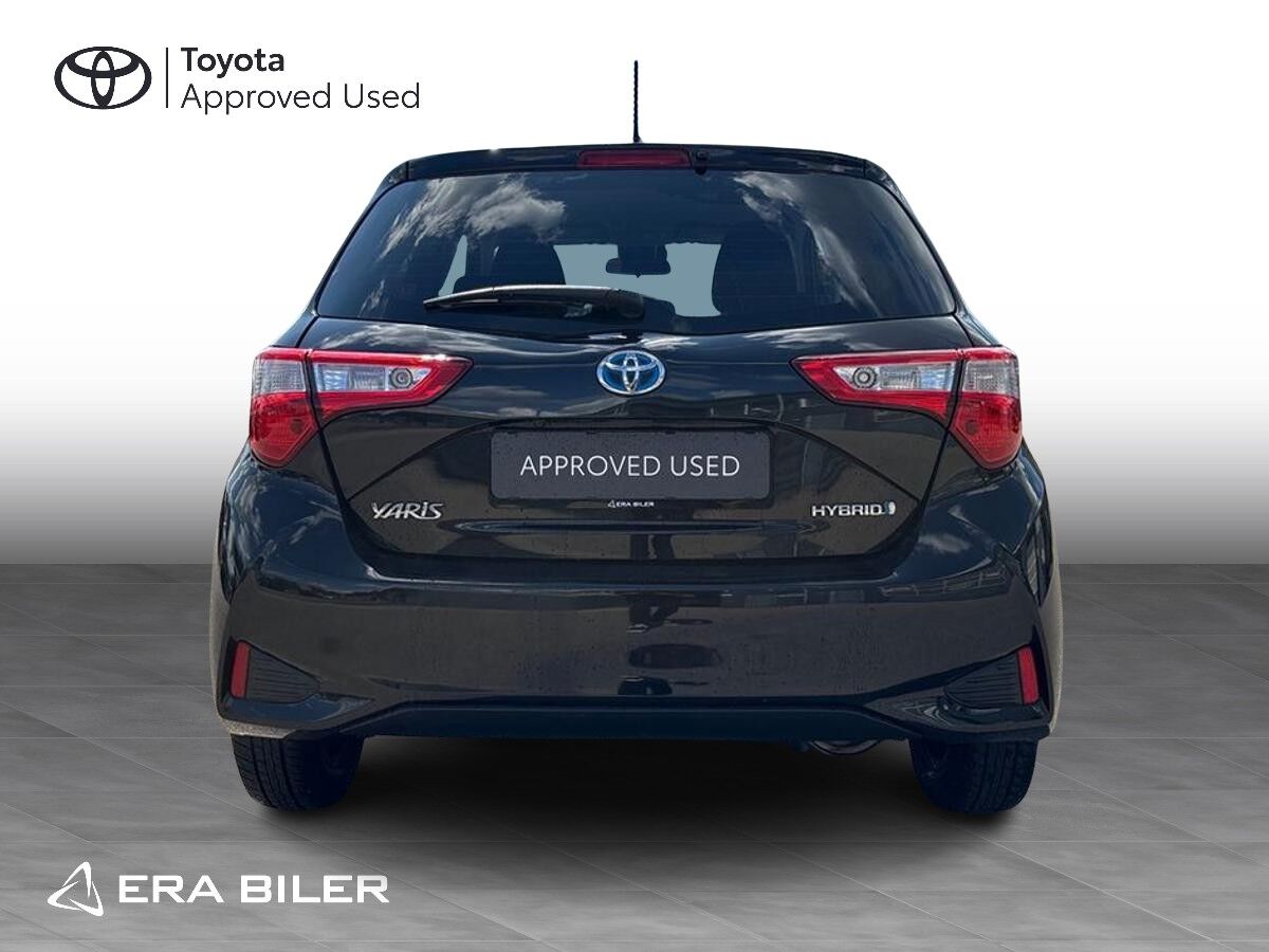 Billede af Toyota Yaris 1,5 Hybrid H2 E-CVT 100HK 5d Trinl. Gear