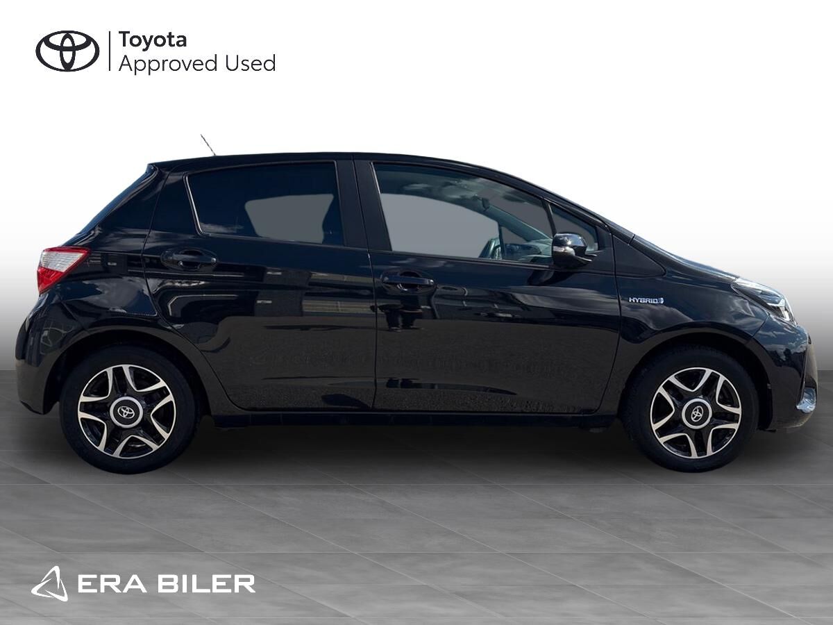 Billede af Toyota Yaris 1,5 Hybrid H2 E-CVT 100HK 5d Trinl. Gear