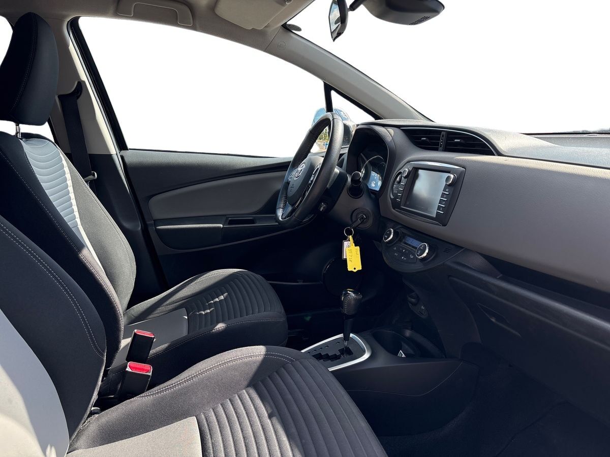 Billede af Toyota Yaris 1,5 Hybrid H2 E-CVT 100HK 5d Trinl. Gear