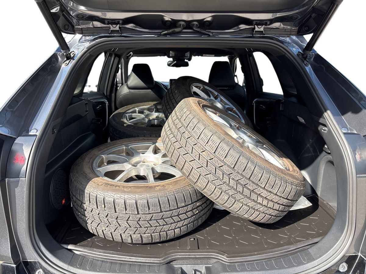 Billede af Toyota RAV4 Plug-in 2,5 Plugin-hybrid H3 Premium AWD 306HK 5d 6g Aut.