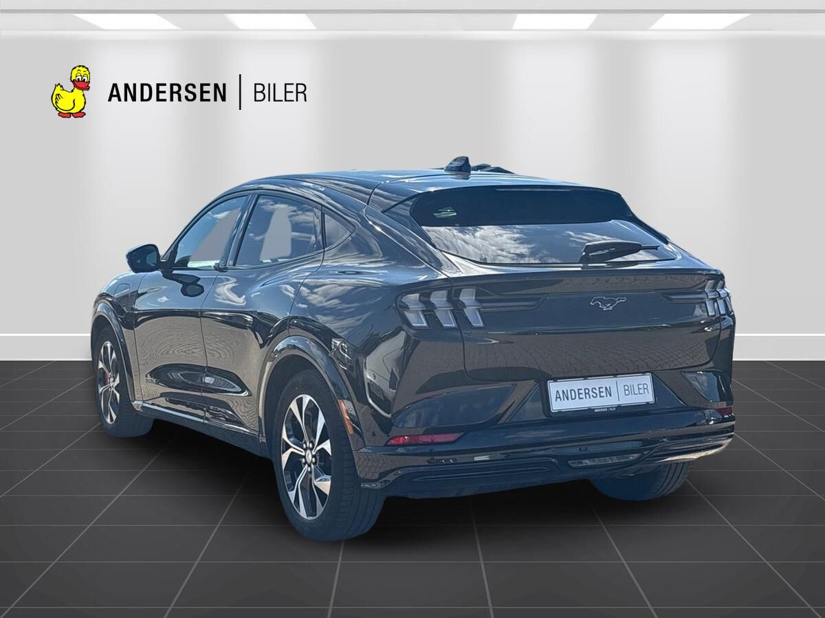 Billede af Ford Mustang Mach-E EL UR Premium 294HK 5d Aut.