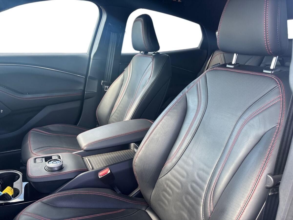 Billede af Ford Mustang Mach-E EL UR Premium 294HK 5d Aut.