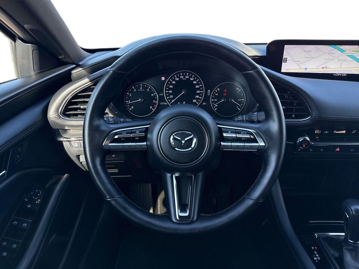 Billede af Mazda 3 2,0 Skyactiv-G  Mild hybrid Cosmo m. Technology Pack 150HK 5d 6g Aut.