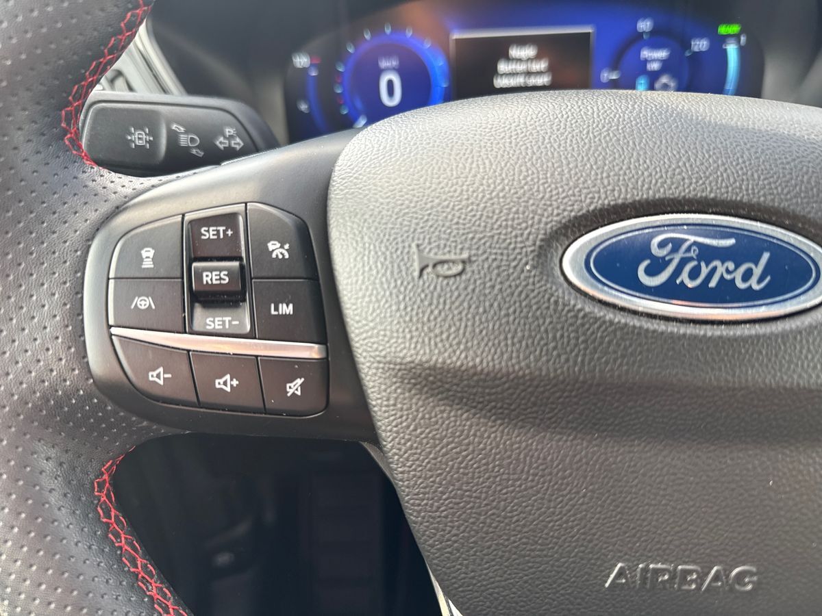 Billede af Ford Kuga 2,5 Plugin-hybrid ST-Line X CVT 225HK 5d Trinl. Gear