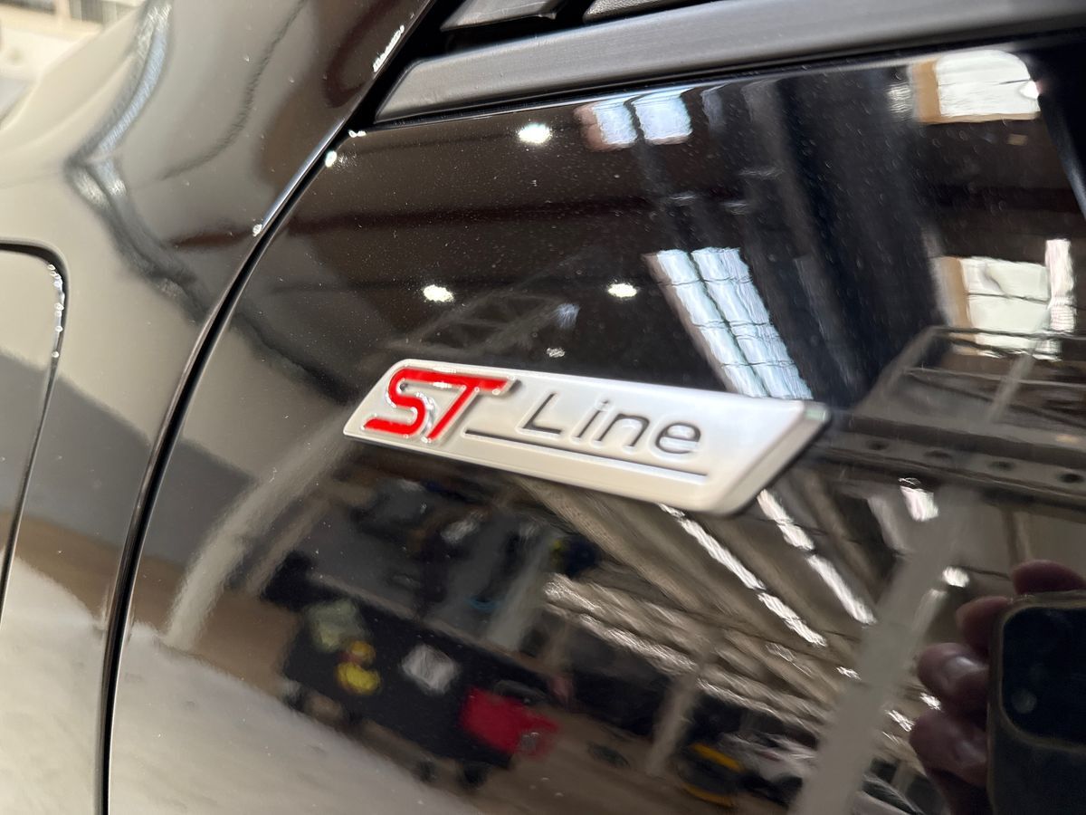 Billede af Ford Kuga 2,5 Plugin-hybrid ST-Line X CVT 243HK 5d Aut.