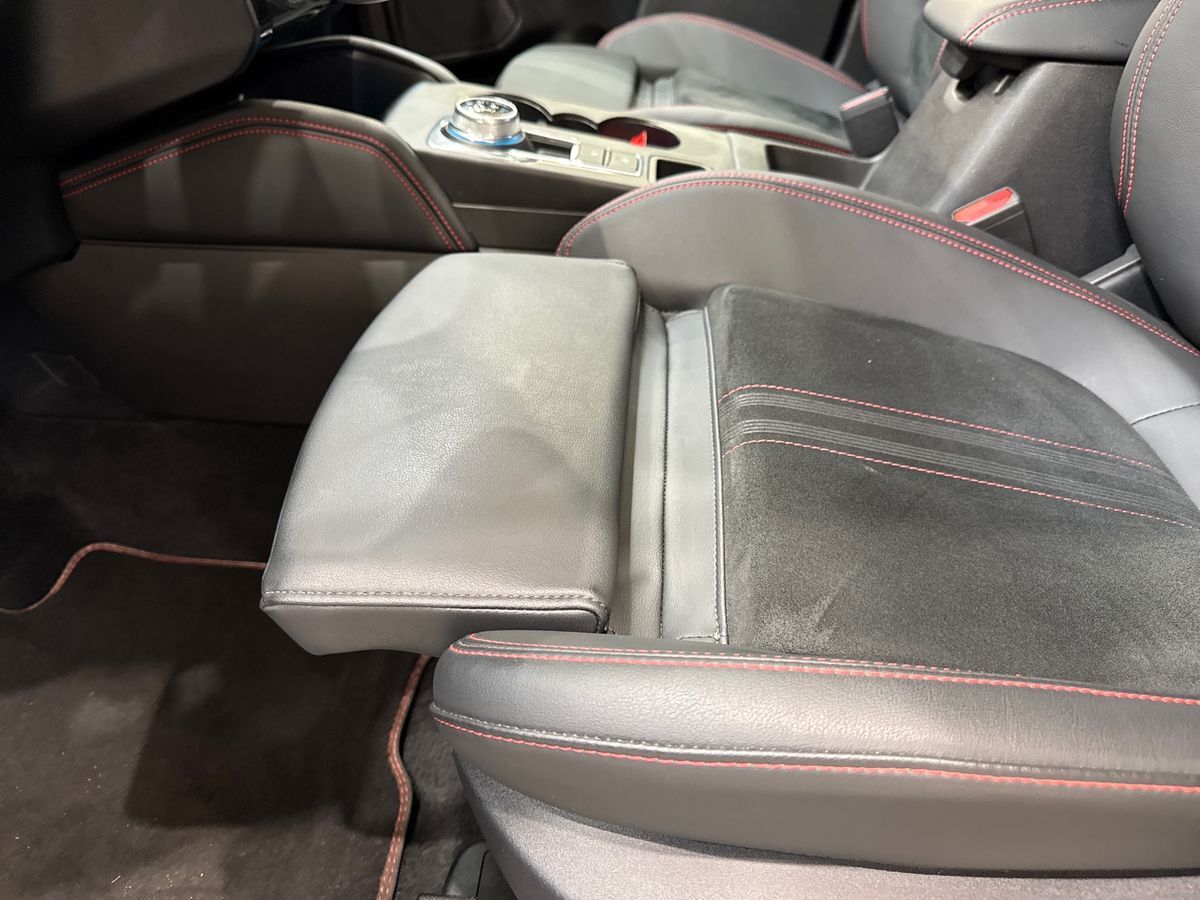 Billede af Ford Kuga 2,5 Plugin-hybrid ST-Line X CVT 243HK 5d Aut.
